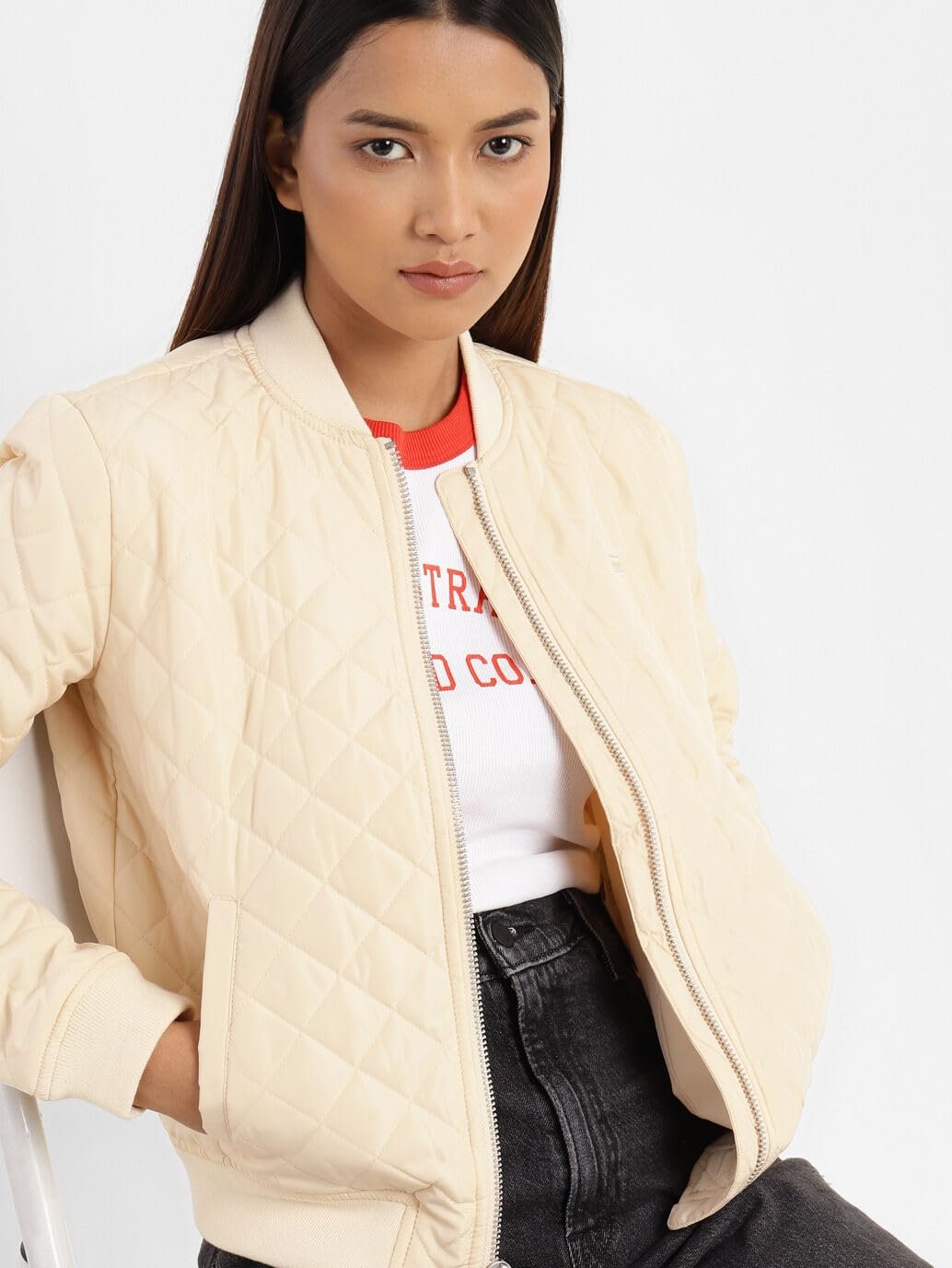 Levi's Women Solid Quilted Bomber Polyester Standard Length Jacket - Image 4
