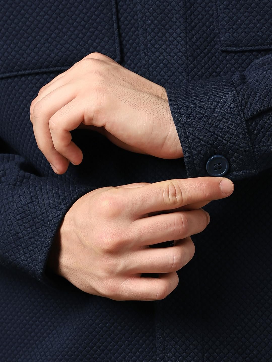 NOBERO Men's Standard Length Oversized Textured Shacket | Quilted | Cotton | Cuffed Sleeves | Winter Jackets | Shackets For Men - Image 5