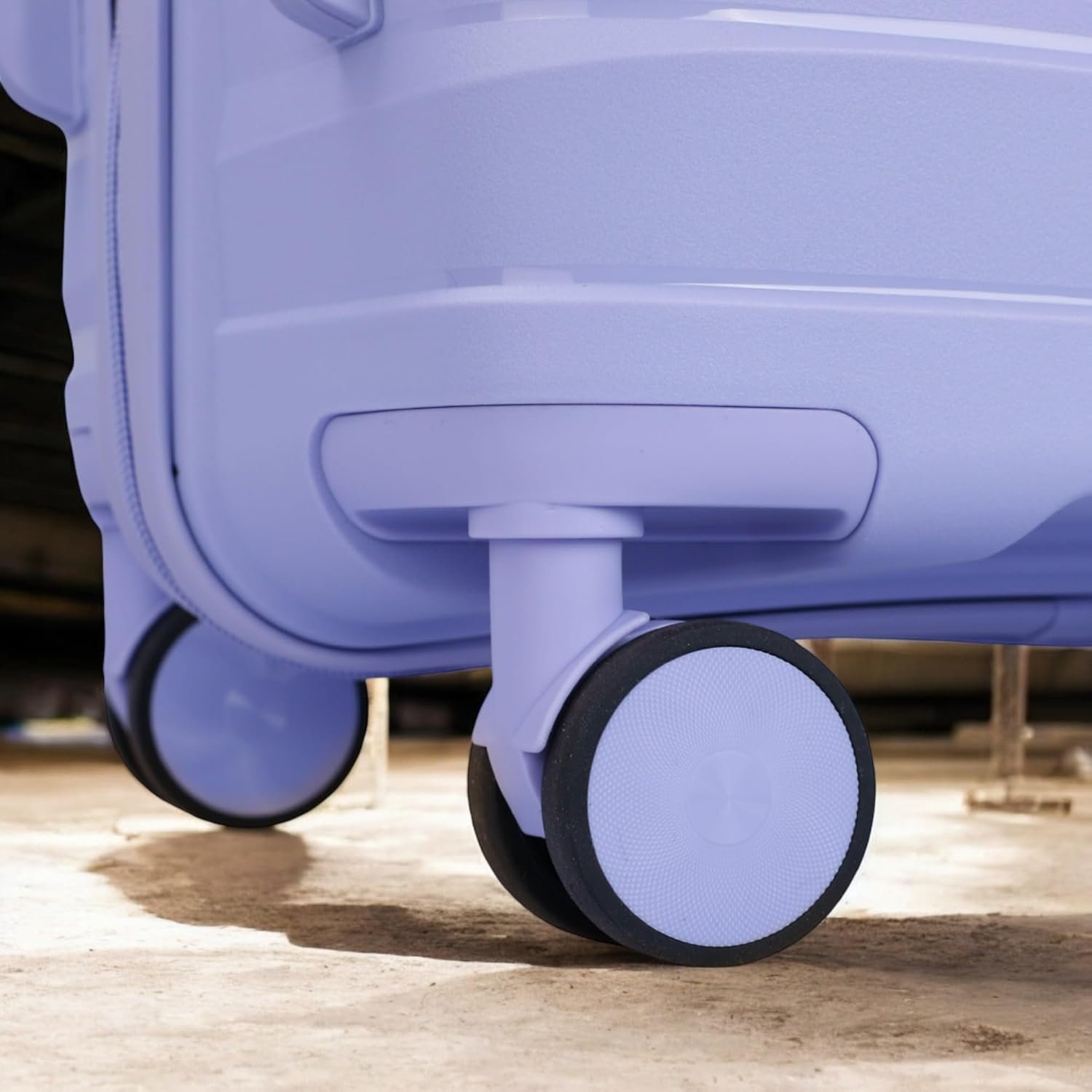 Vacanza Series 2 Polypropylene Unbreakable Hard-Sided Check-in Luggage Trolley Bag with TSA Lock | Purple 65 cm - Image 4