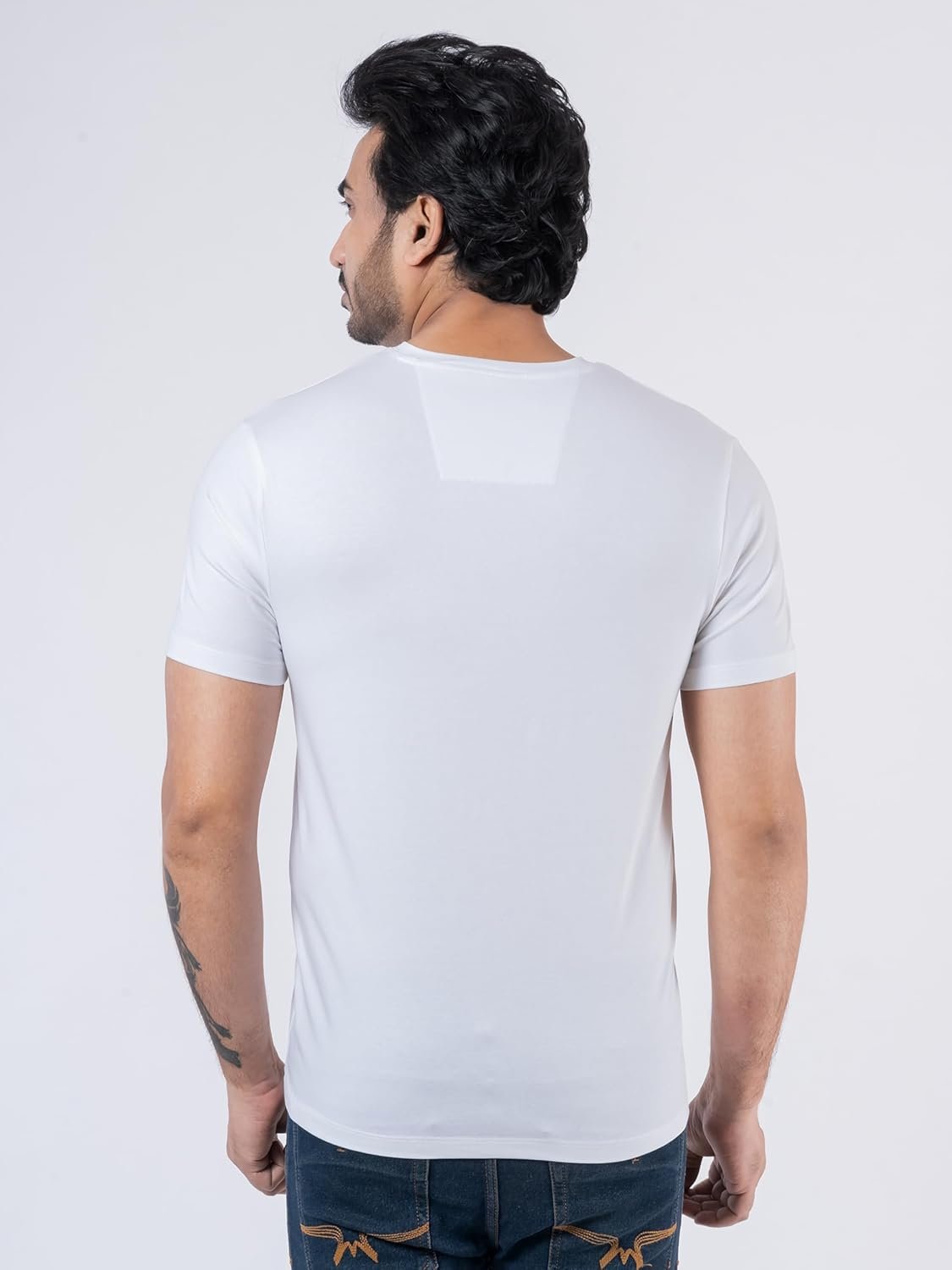 Amazon Brand - Inkast Men's Cotton Stretch Regular Fit V Neck Half Sleeve T-Shirt (Pack of 2) - Image 4