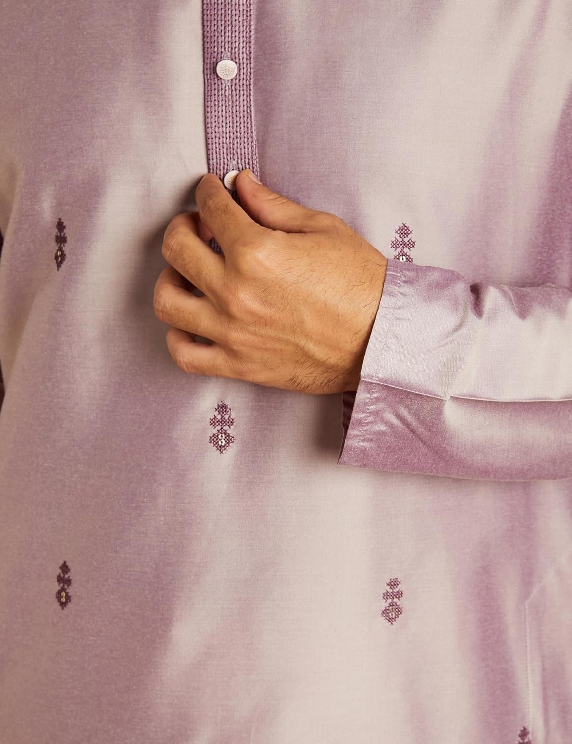 Amazon Brand - Symbol Men's Rayon Blend Solid Regular Festive Embellished Long Kurta - Image 5