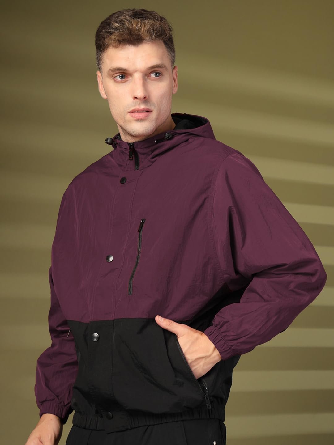 CHKOKKO Mens Stylish Oversized Windcheater Jacket with Zip Closure Lightweight Sportswear for Running Travel Hiking Outdoor and Rainy Season Wear - Image 4