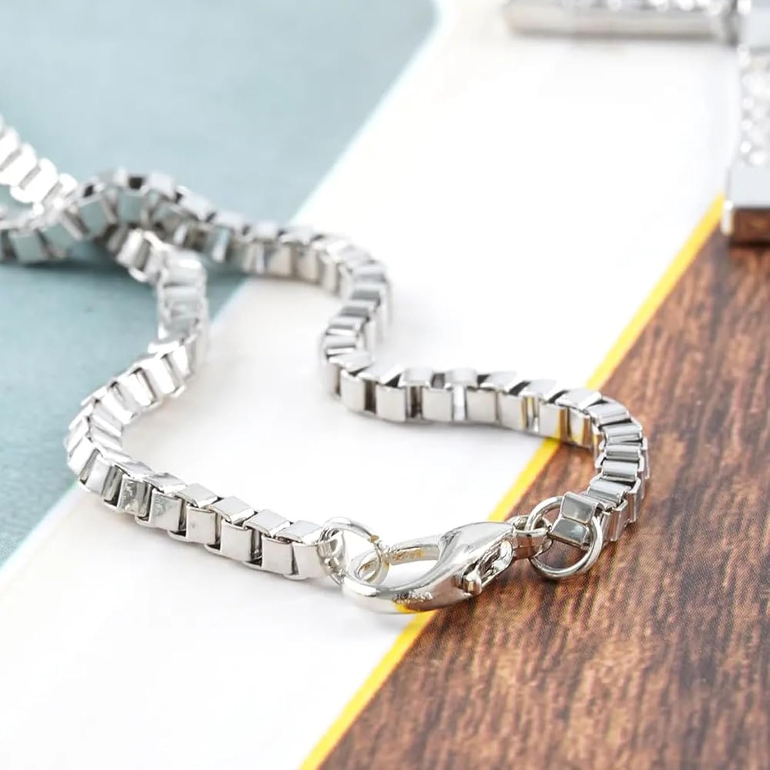 Silver Cross Chain For Men, Three-Ring Geometric Fashion Necklace For Men And Women, Silver Chain For Man, Simple And Personalized, Versatile Pendant Sweater Necklace, Featured Daily Accessories Gift - Image 4