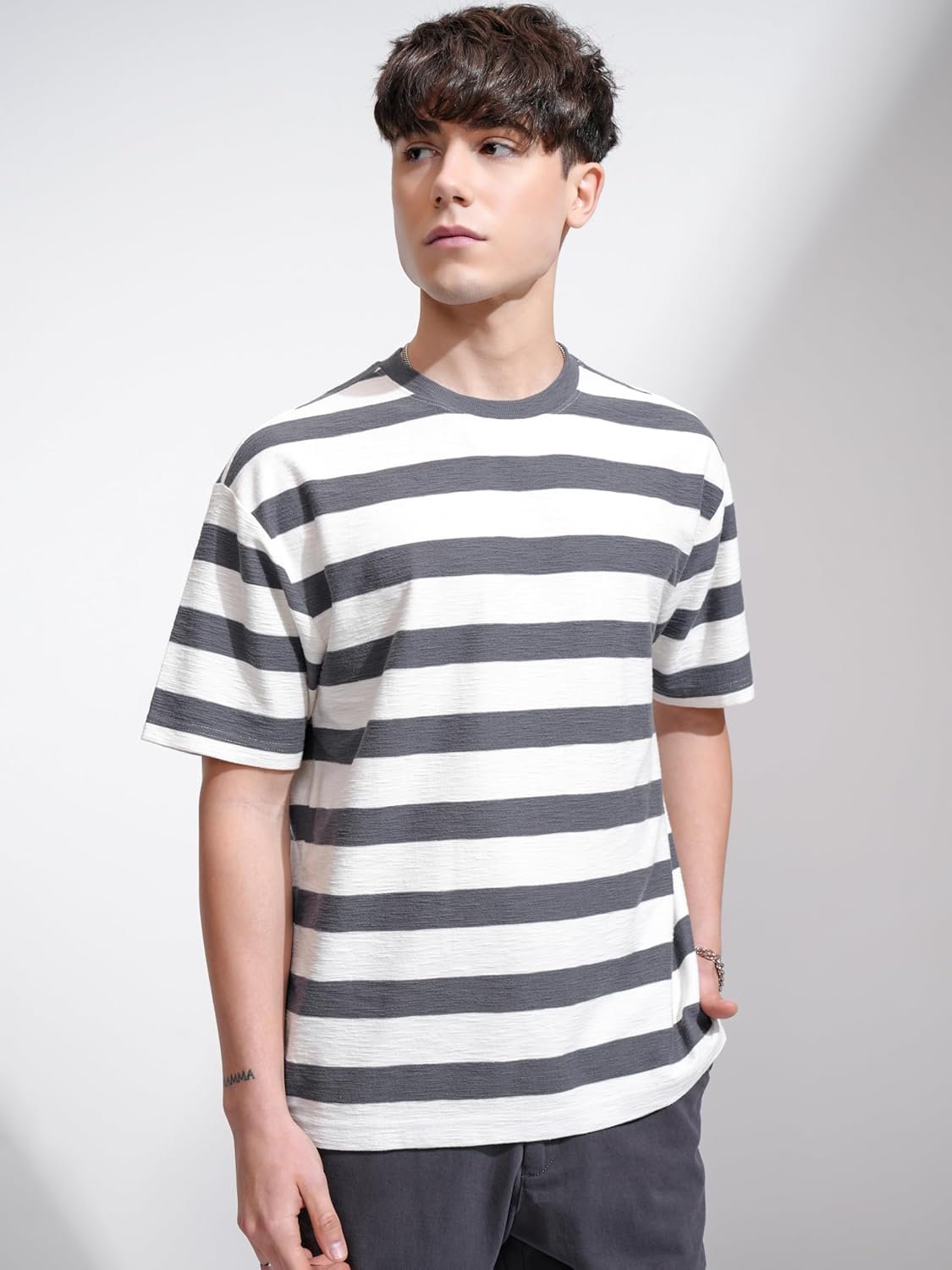 Highlander Men's Striped Relaxed Fit T-Shirt - Image 4