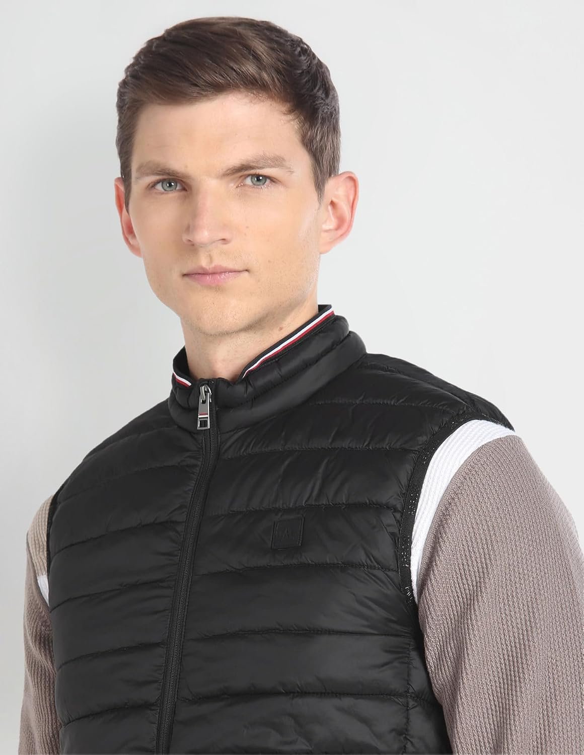 Arrow Men's Standard Length High Neck Sleeveless Puffer Jacket - Image 8