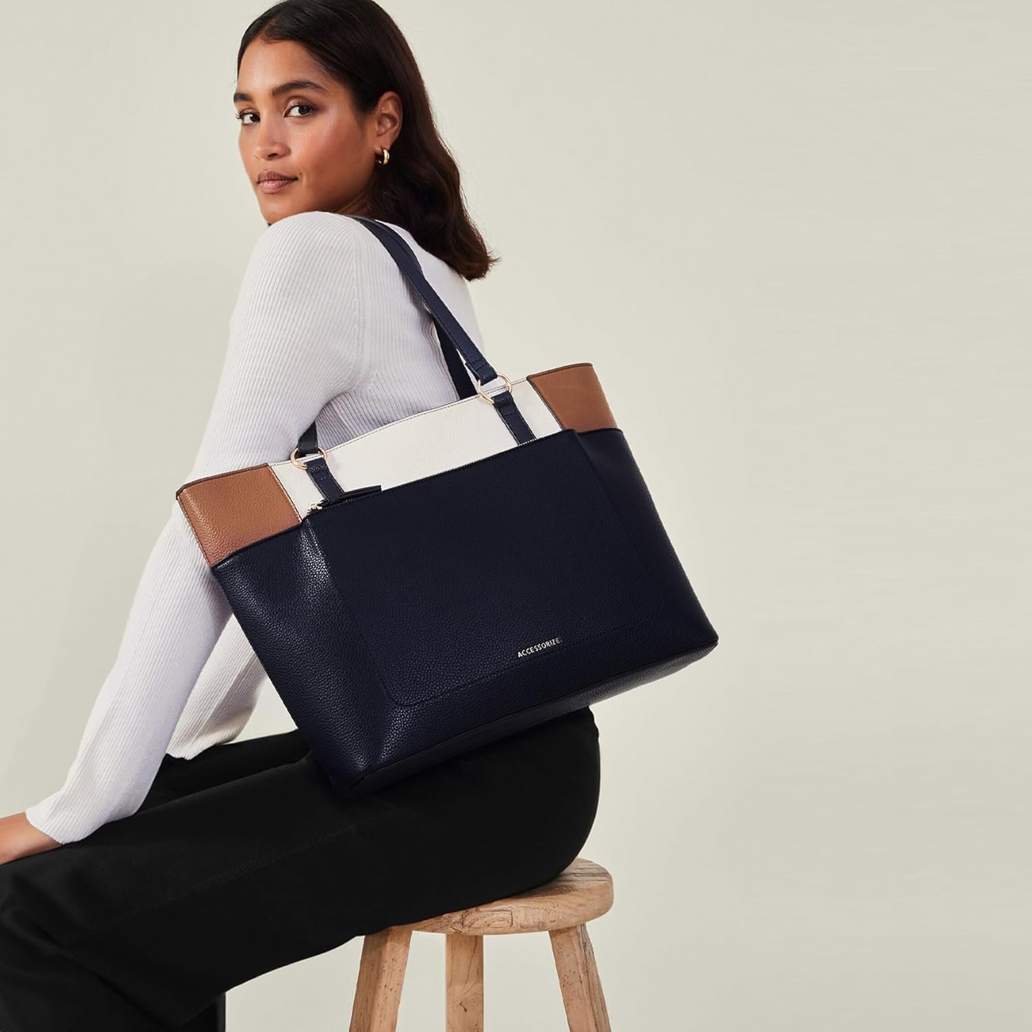 Accessorize London Women's Colour Block Navy Blue Structured Tote bag |Fits Upto 14 Inch Laptop| Tote Laptop Bag for Work | Ladies purse | Stylish Shoulder Bag | Gift For Women - Image 2