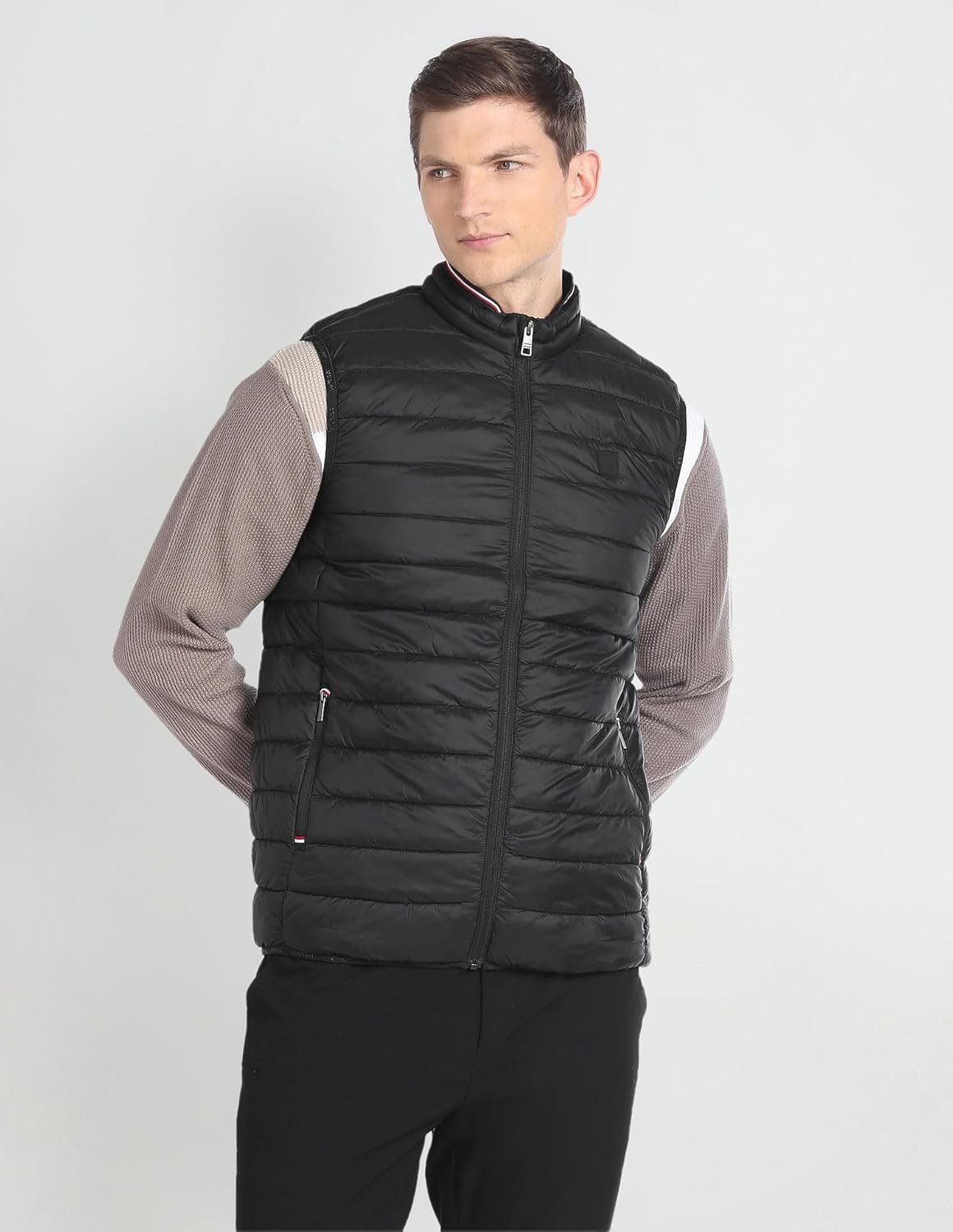 Arrow Men's Standard Length High Neck Sleeveless Puffer Jacket - Image 7