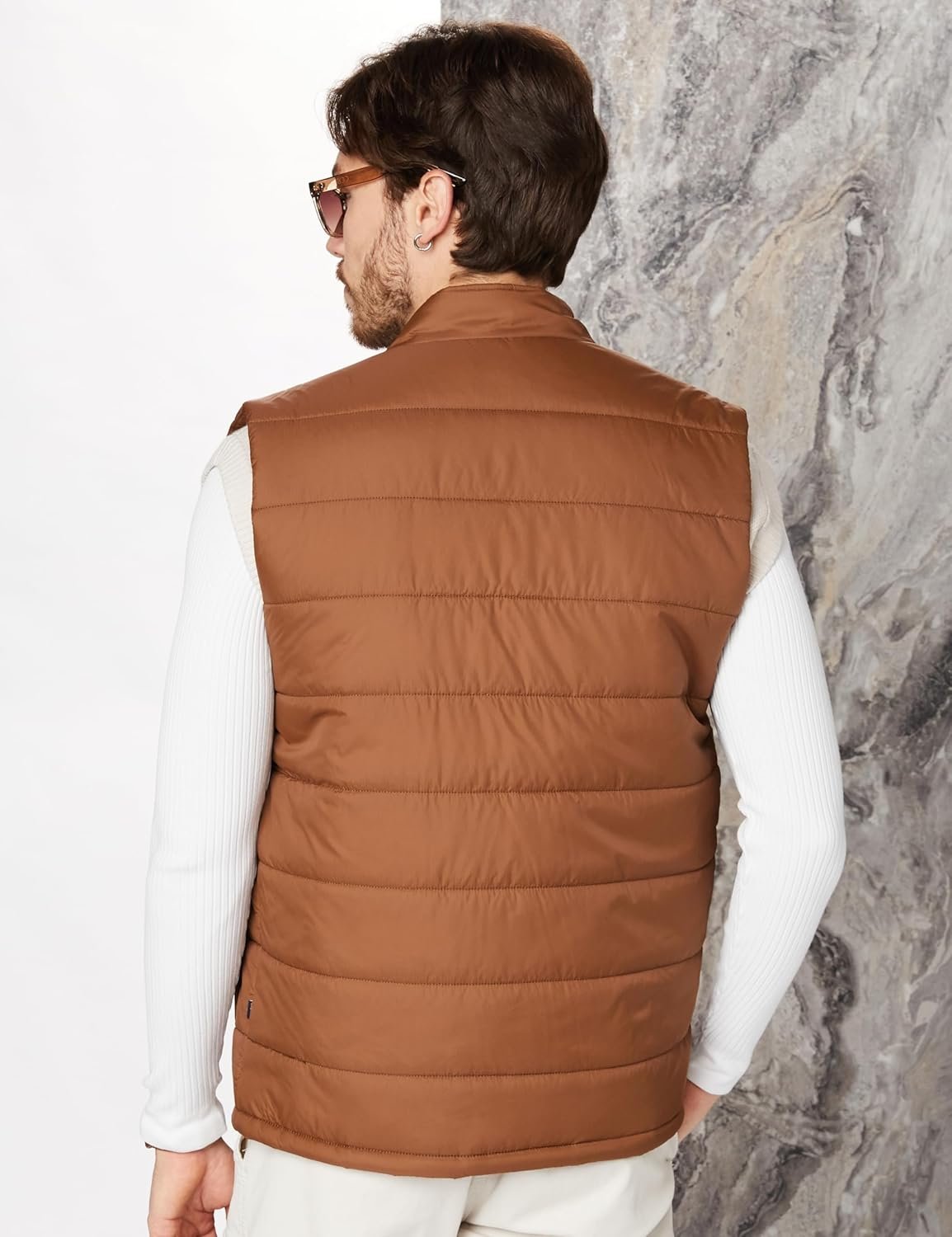 Amazon Brand - Symbol Men's Gilet - Image 2