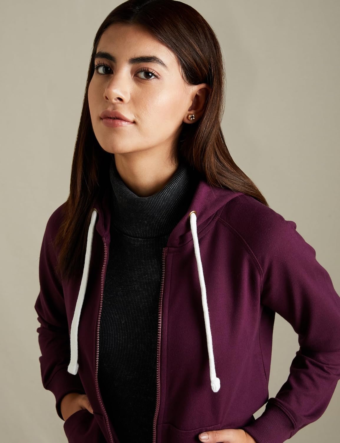 Amazon Brand - Symbol Women's Cotton Blend Regular Fit Hooded Sweatshirt (with Front Pockets) (Available in Plus Sizes) - Image 4