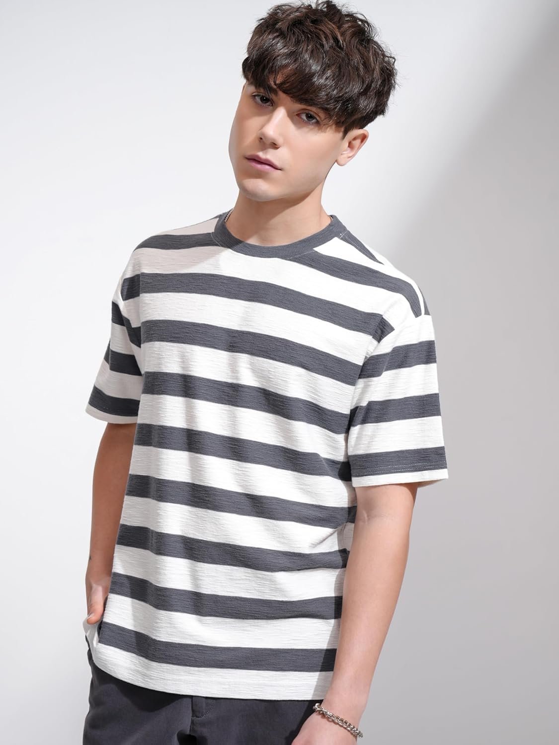 Highlander Men's Striped Relaxed Fit T-Shirt - Image 5