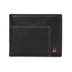 United Colors of Benetton Men RFID Protected Onex Global Coin Wallet – Black, No. of Card Slot: 4 | Stich Work Global Coin Wallet with Side Closure | Leather