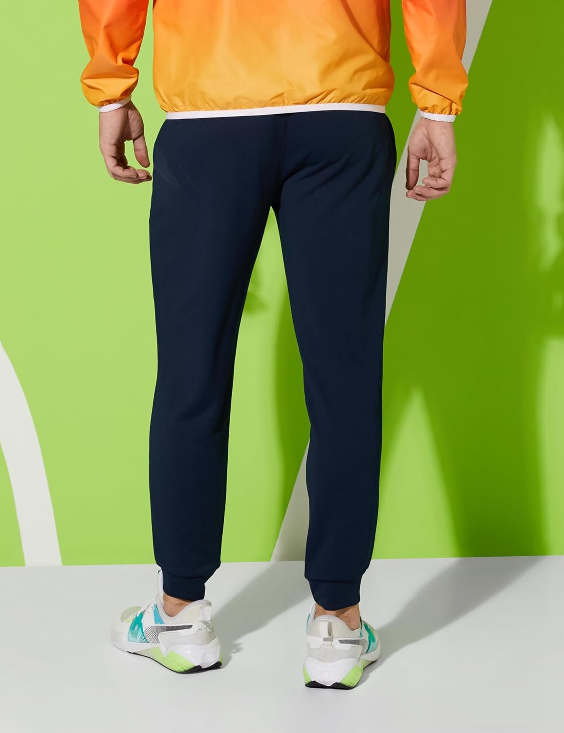 Amazon Brand - Symbol Men's Regular Fit Mid Rise Track Pant - Image 2