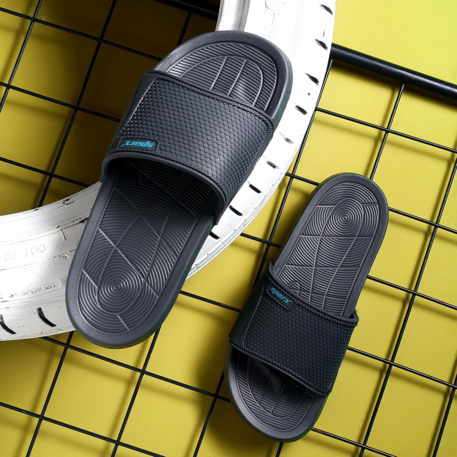 SPARX Men's SFG 205 Slipper - Image 2